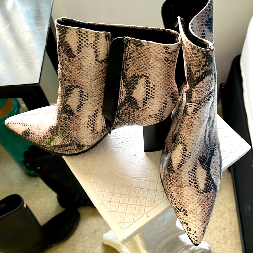 BOTTERO SNAKESKIN ANKLE BOOTS